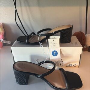 BNIB a new day Black Strappy Heels